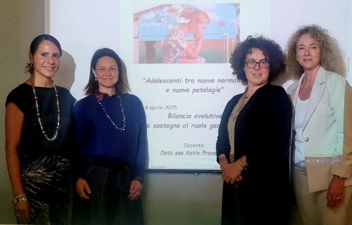 Dialogo adolescenziale: ciclo formativo per i servizi di ASUFC