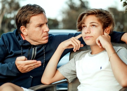 "Jessi gjenitôrs di un adolessent. La distance juste"