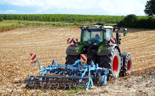 “Zdravje in varnost v kmetijstvu, novi scenariji: podnebne spremembe in tehnološke inovacije”